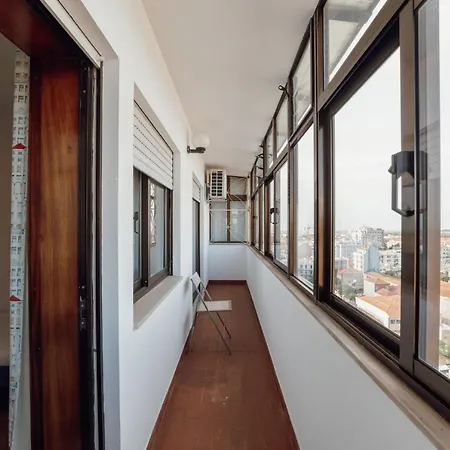 Center Grand With Seaview Terrace By Vacationy Oporto