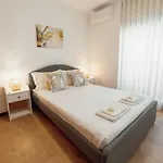 Center Grand With Seaview Terrace By Vacationy Porto