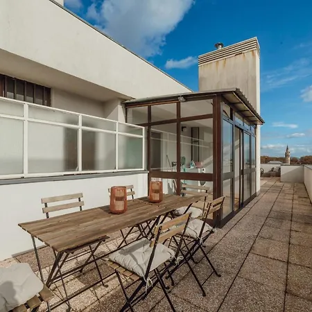 Apartment Center Grand With Seaview Terrace By Vacationy Porto