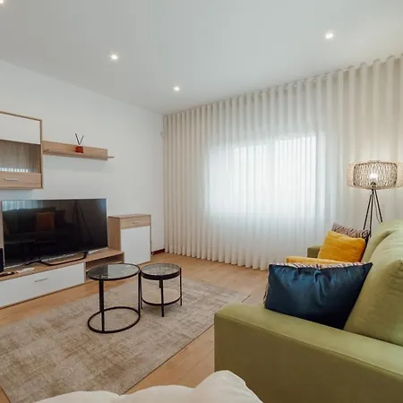 Apartamento Center Grand With Seaview Terrace By Vacationy *