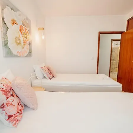 Center Grand With Seaview Terrace By Vacationy Apartmán