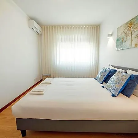 Center Grand With Seaview Terrace By Vacationy Apartmán Porto