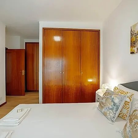 Center Grand With Seaview Terrace By Vacationy Porto