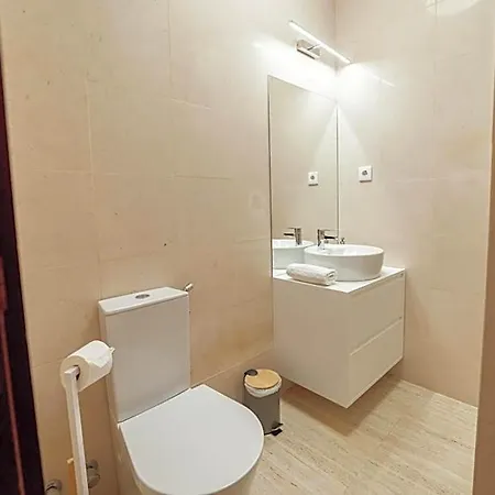 Center Grand With Seaview Terrace By Vacationy Porto