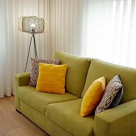Apartmán Center Grand With Seaview Terrace By Vacationy