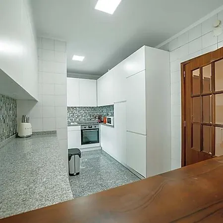 Apartmán Center Grand With Seaview Terrace By Vacationy *