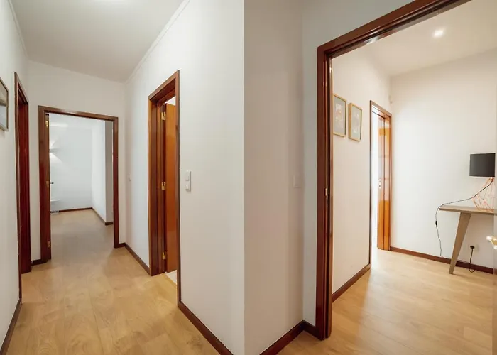 Apartman Center Grand With Seaview Terrace By Vacationy