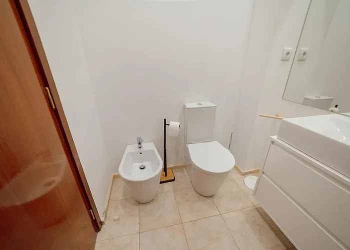 Apartmán Center Grand With Seaview Terrace By Vacationy