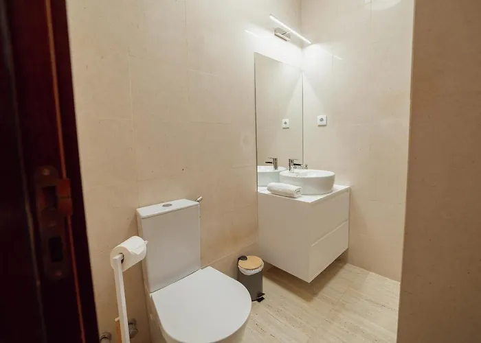 Center Grand With Seaview Terrace By Vacationy